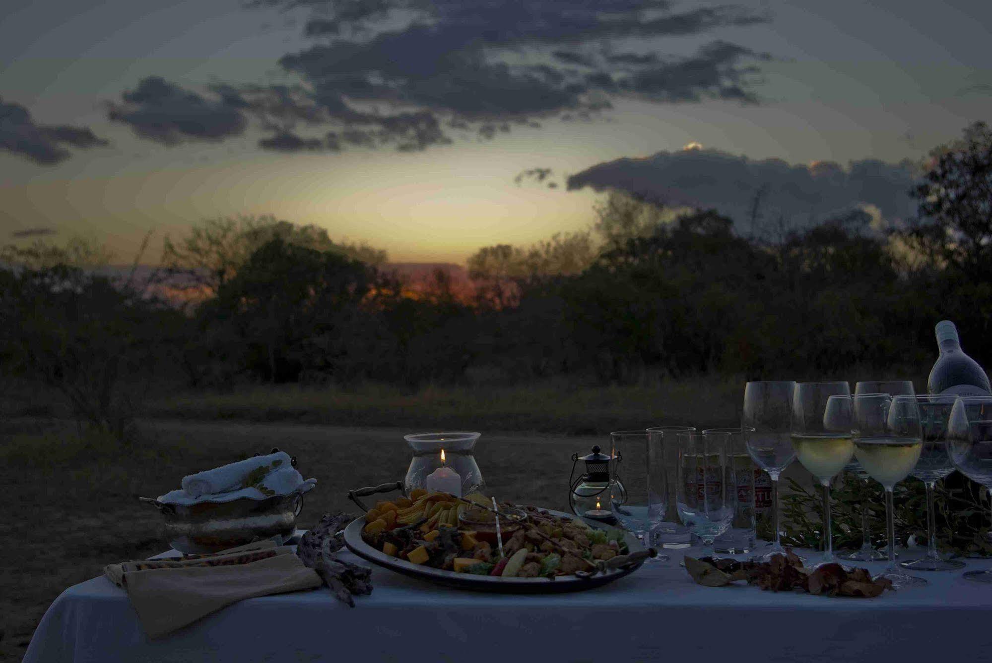 Shumbalala Game Lodge Thornybush Game Reserve Exterior photo