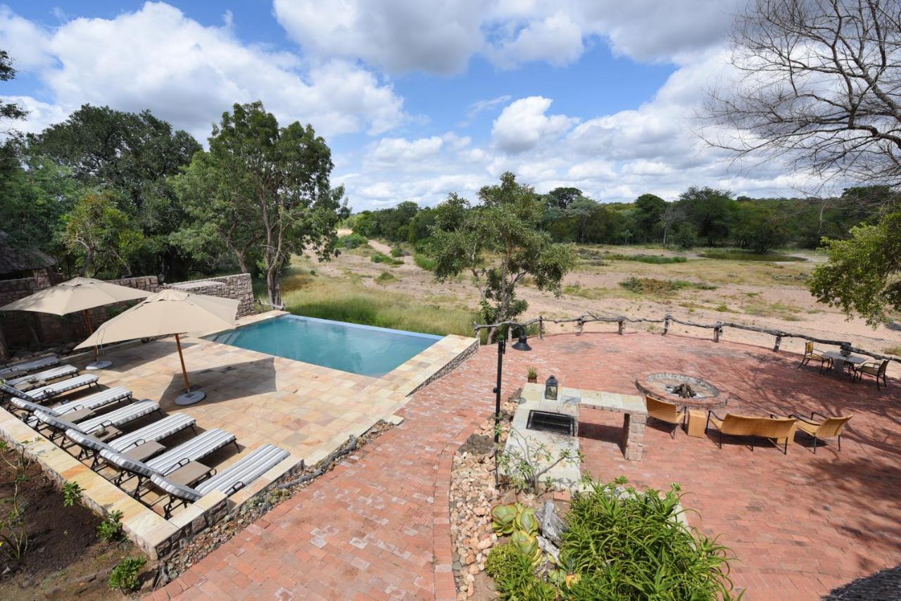 Shumbalala Game Lodge Thornybush Game Reserve Exterior photo